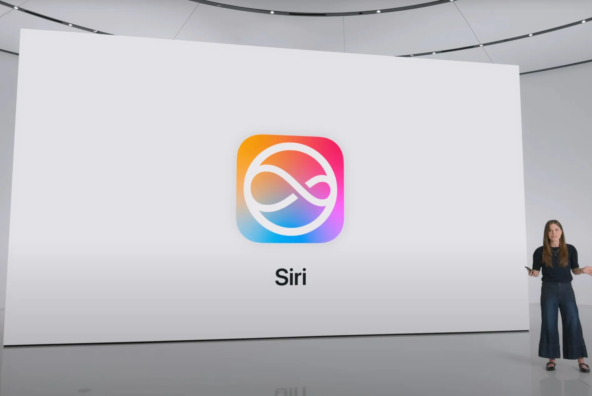 Apple's $1 Billion Gambit, The Google AI Deal to Resurrect Siri