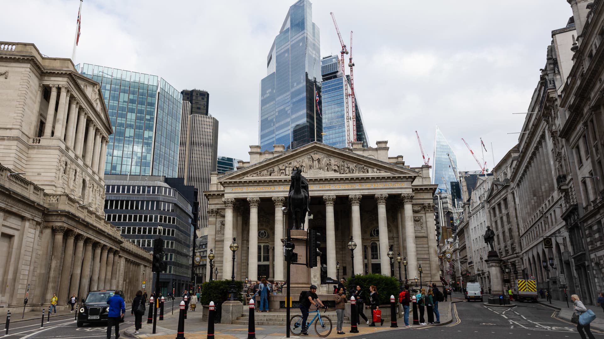 Bank of England Hosts AI Roundtables to Guide Responsible Adoption in Finance