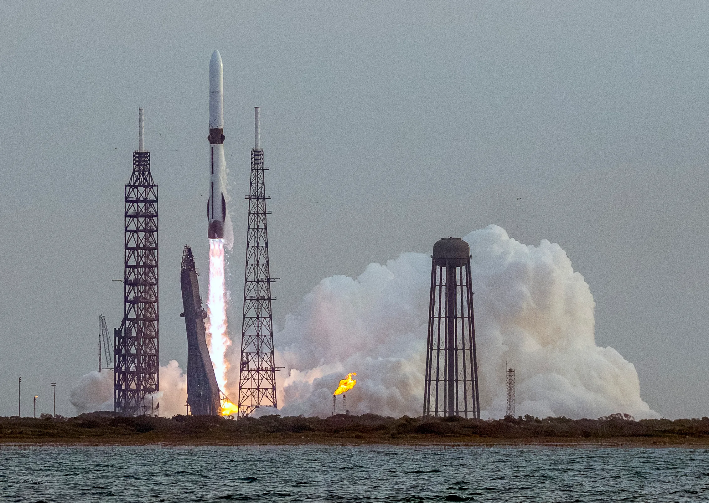 Blue Origin Rocket Grounded Following Satellite Mishap