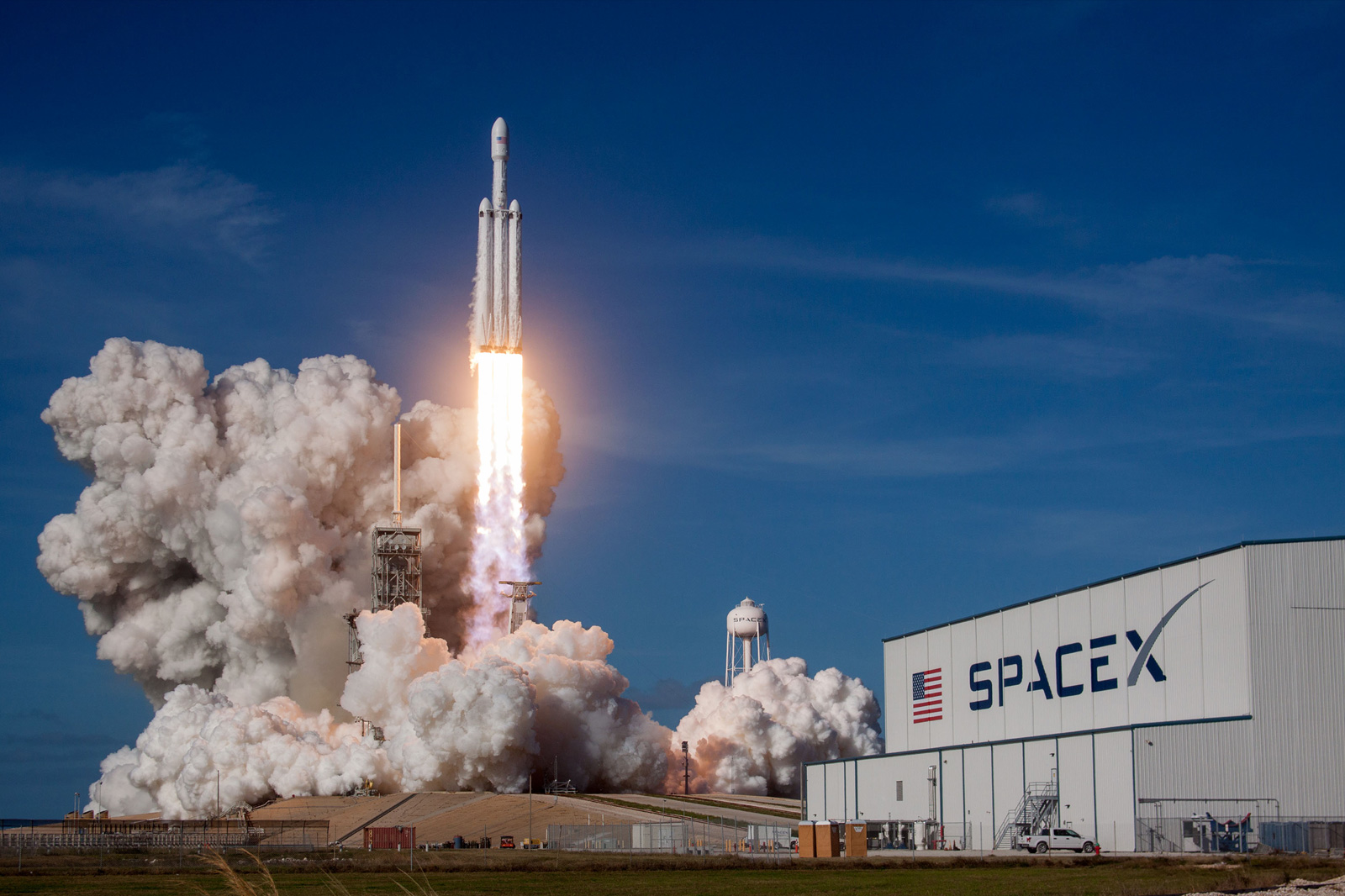 Musk and Insiders Expected to Retain Control of SpaceX Following IPO Plans