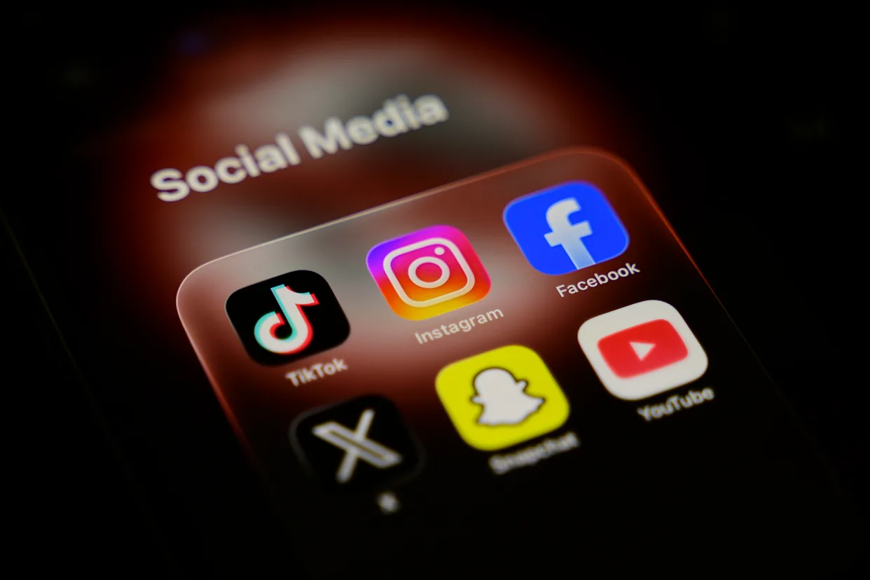 Greece Plans Social Media Ban for Under-15s